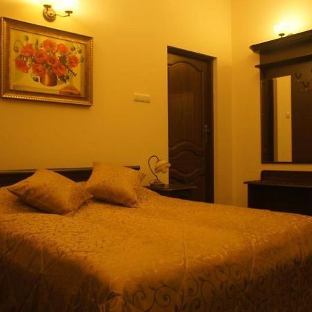 Zloty Dworek Motel Nieporęt Dış mekan fotoğraf